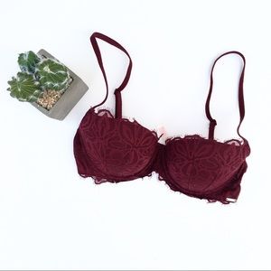 Victoria’s Secret date lace push up bra